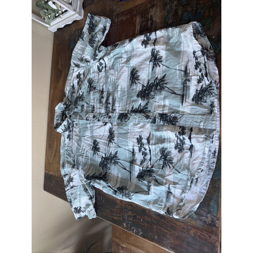 Mens Size Large Cabelas Short Sleeve Button Down Shirt
